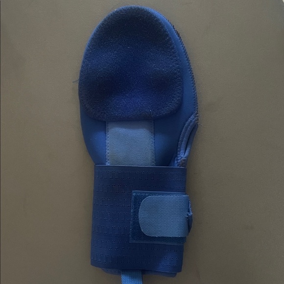 EvoShield Blue Sliding Mitt - Picture 2 of 3